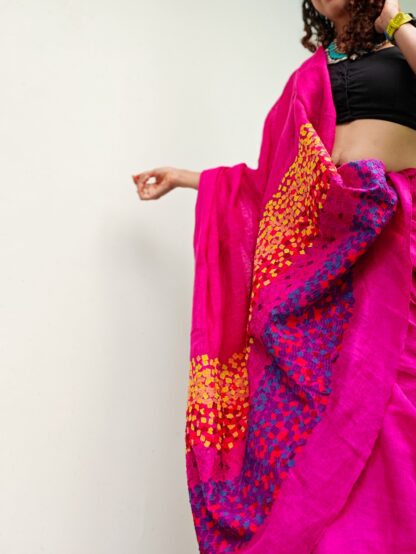 Calyz Pink Linen Saree with Collage Technique - Image 8